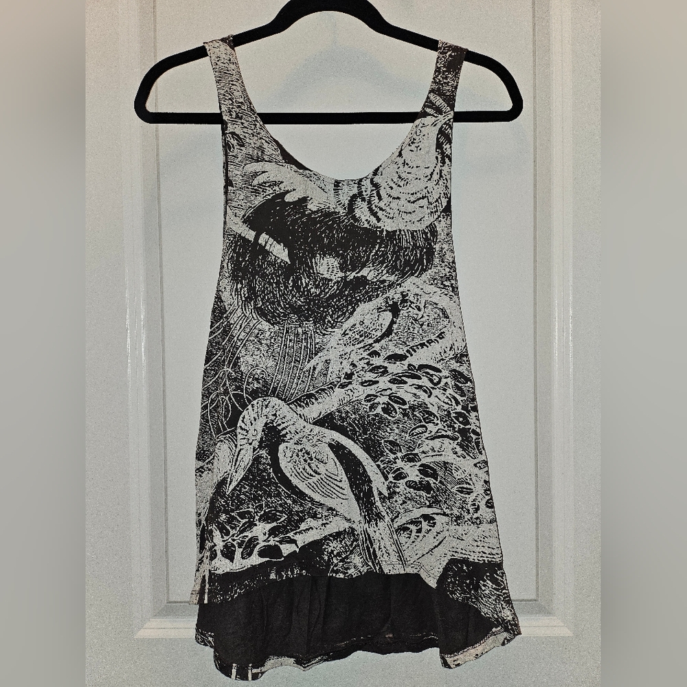 Abstract Bird Tank Top